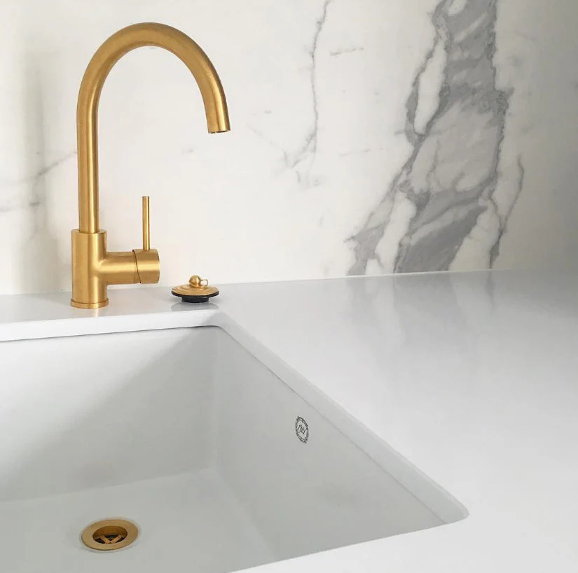 1901 Apron Sink (Includes 90mm Waste Fitting) - Image 3