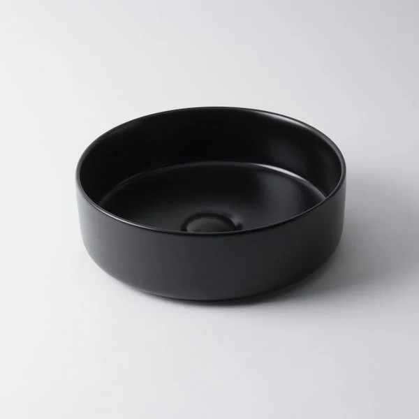 Eight Quarters Amaroo Circle - Black Matte