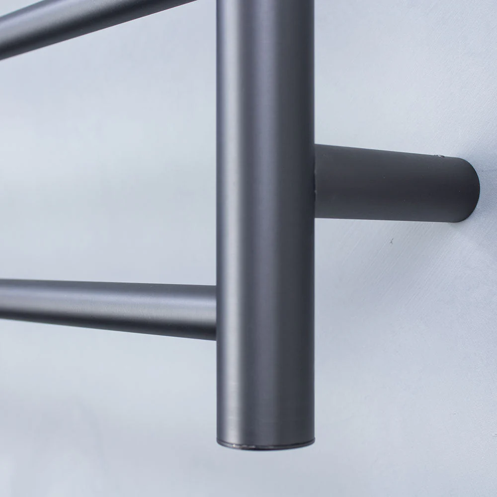 Radiant Heated Round Ladder 750 x 550mm - Gun Metal Grey - Image 2