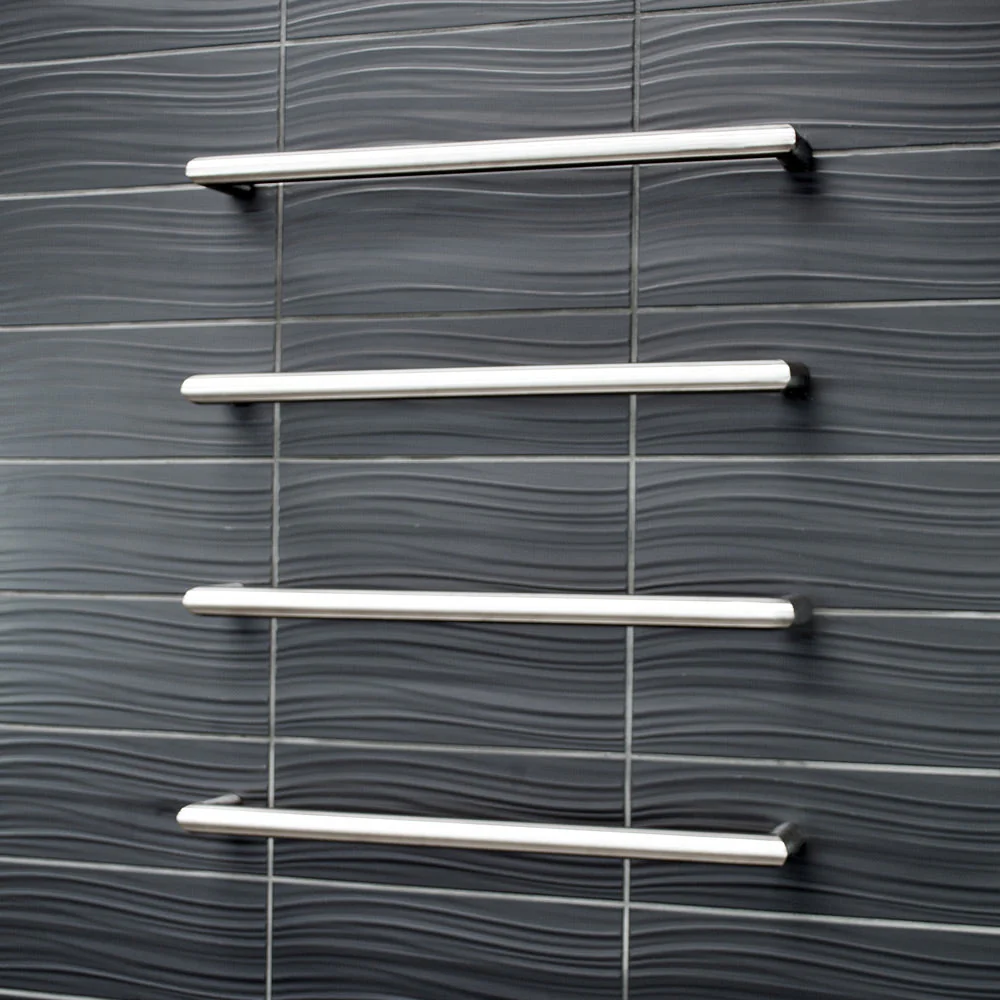 Radiant Low Voltage Single Round Bar 650mm - Brushed Satin
