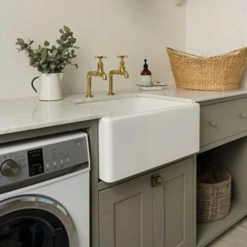 Turner Hastings Belfast 600mm Fireclay Butler Sink with Internal Overflow - Image 3